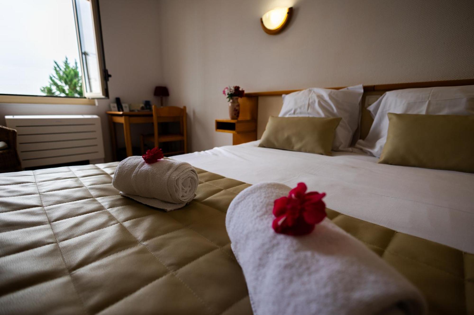 Logis Des Cretes De Pignols Hotell Moissac Eksteriør bilde
