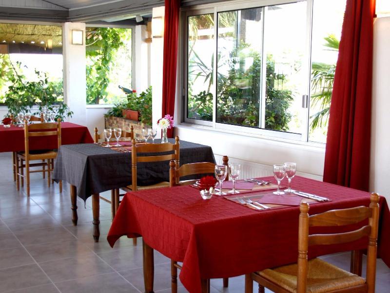 Logis Des Cretes De Pignols Hotell Moissac Eksteriør bilde